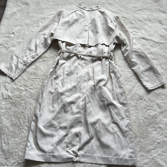 H&M Women’s Beige Trench Coat Long Belted Drape Front Jacket, Lightweight Layer - Picture 6 of 10